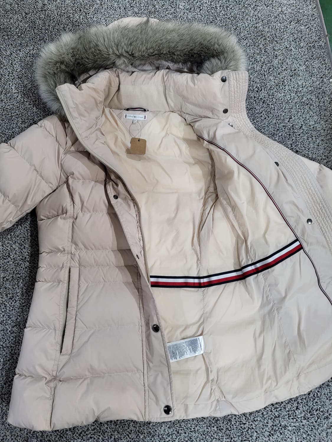 타미힐피거 여성 패딩점퍼 상품이미지4