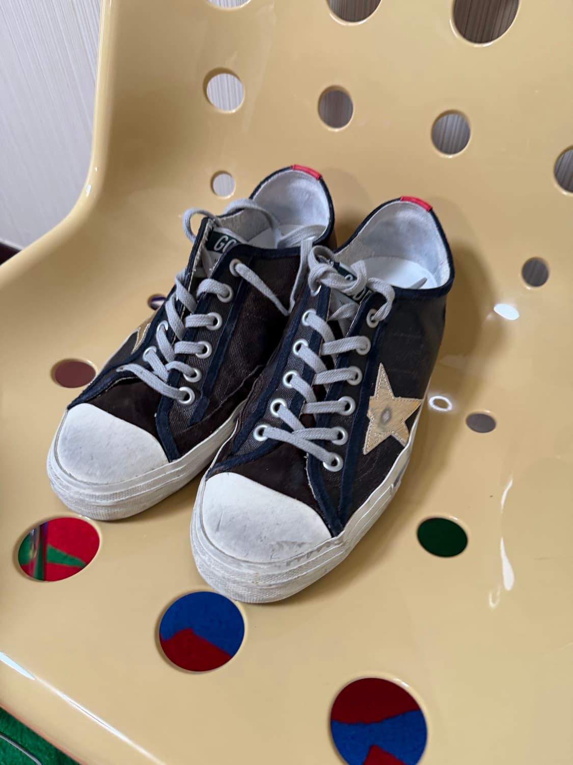 골든구스 브이스타 2 팝니다 (280) 한번 착용 상품이미지2