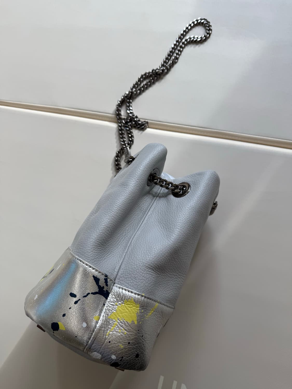 [1회착.정가50] 톰그레이하운드x덱케 콜라보 레더 버킷백 한섬 상품이미지3