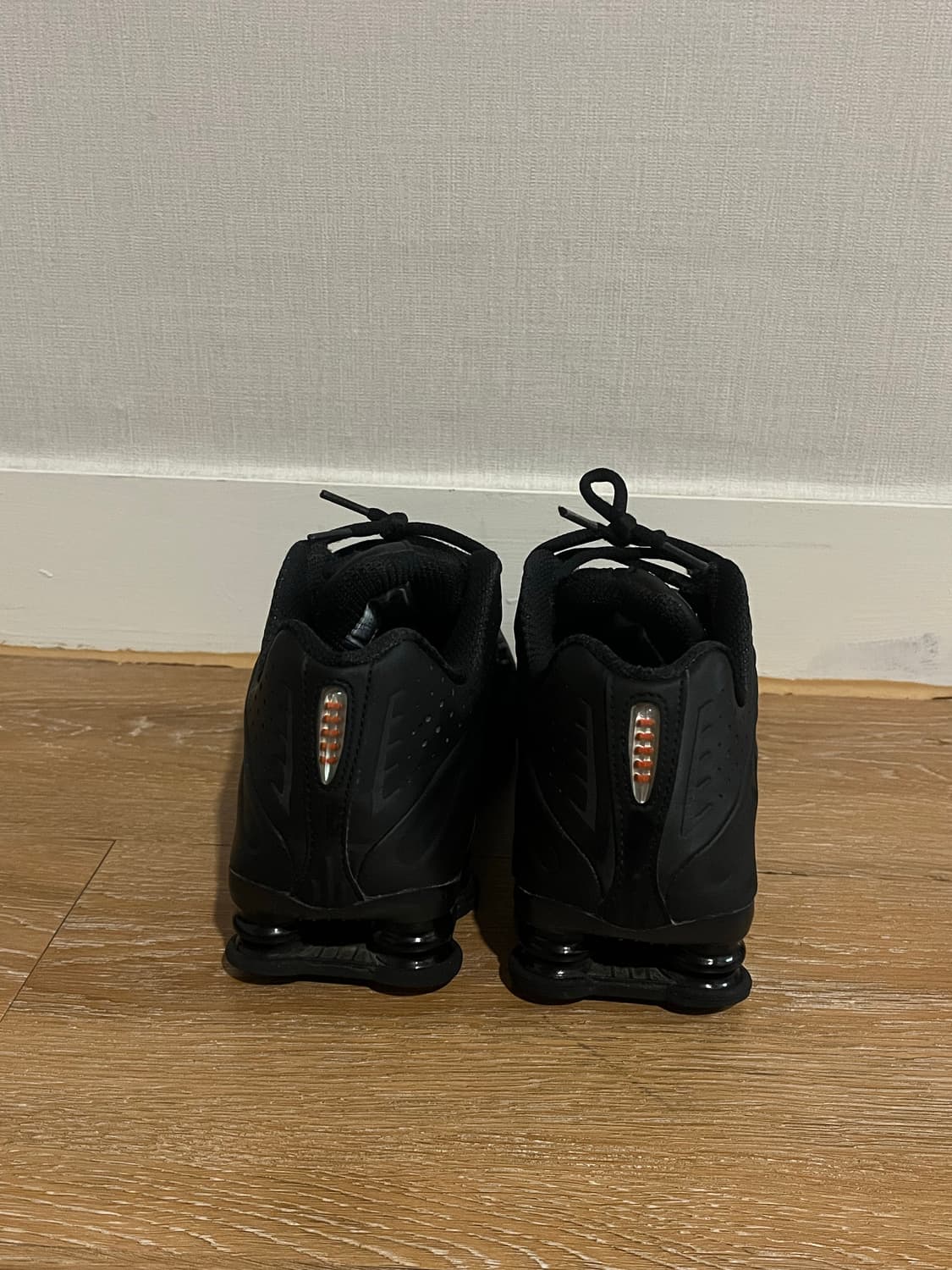 나이키 샥스 r4 245 상품이미지3