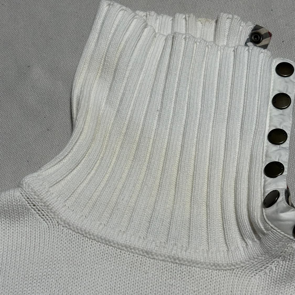 S 버버리 여성용 화이트 목폴라 니트 베스트 상품이미지7