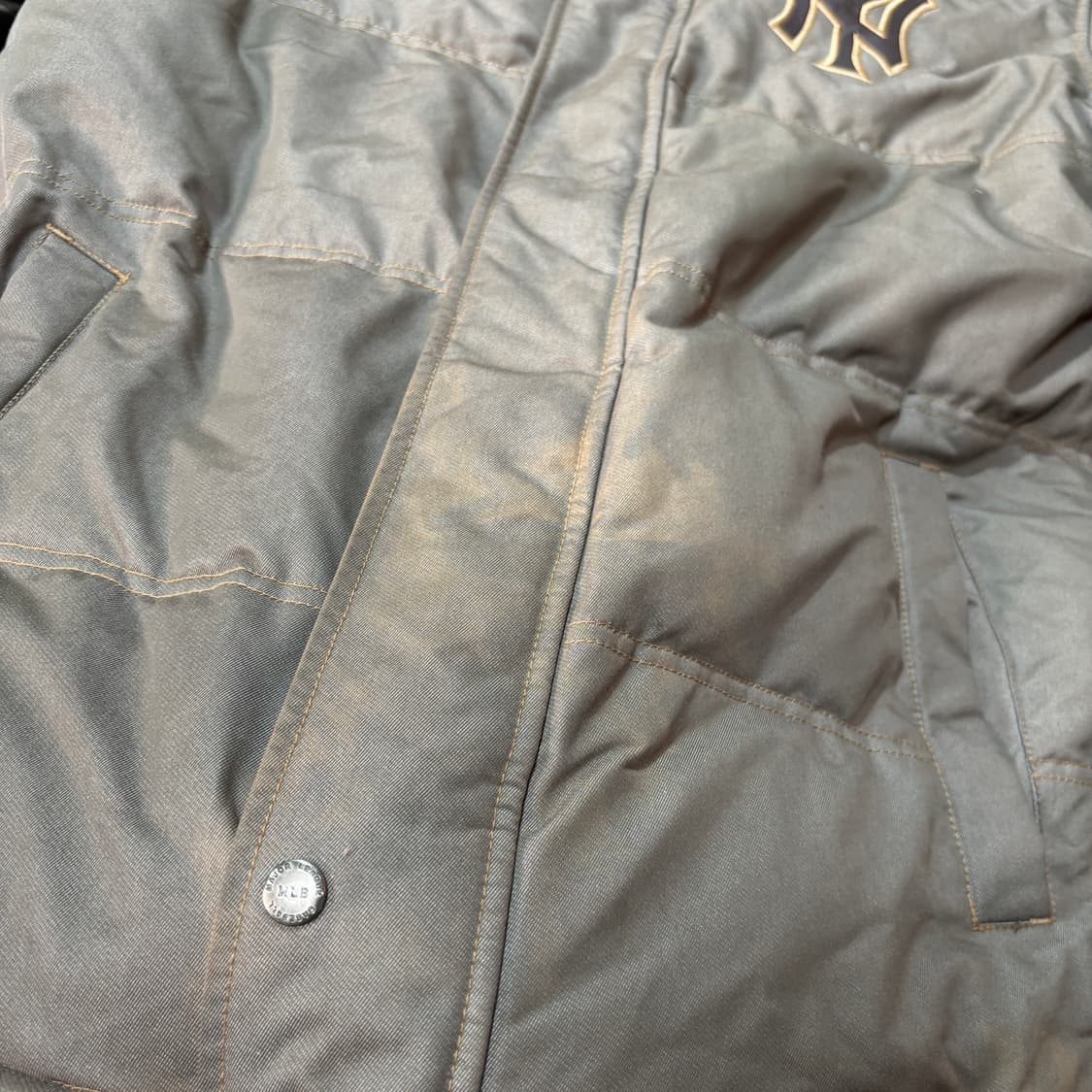 MLB 양키즈 다운 패딩 (100) 상품이미지4