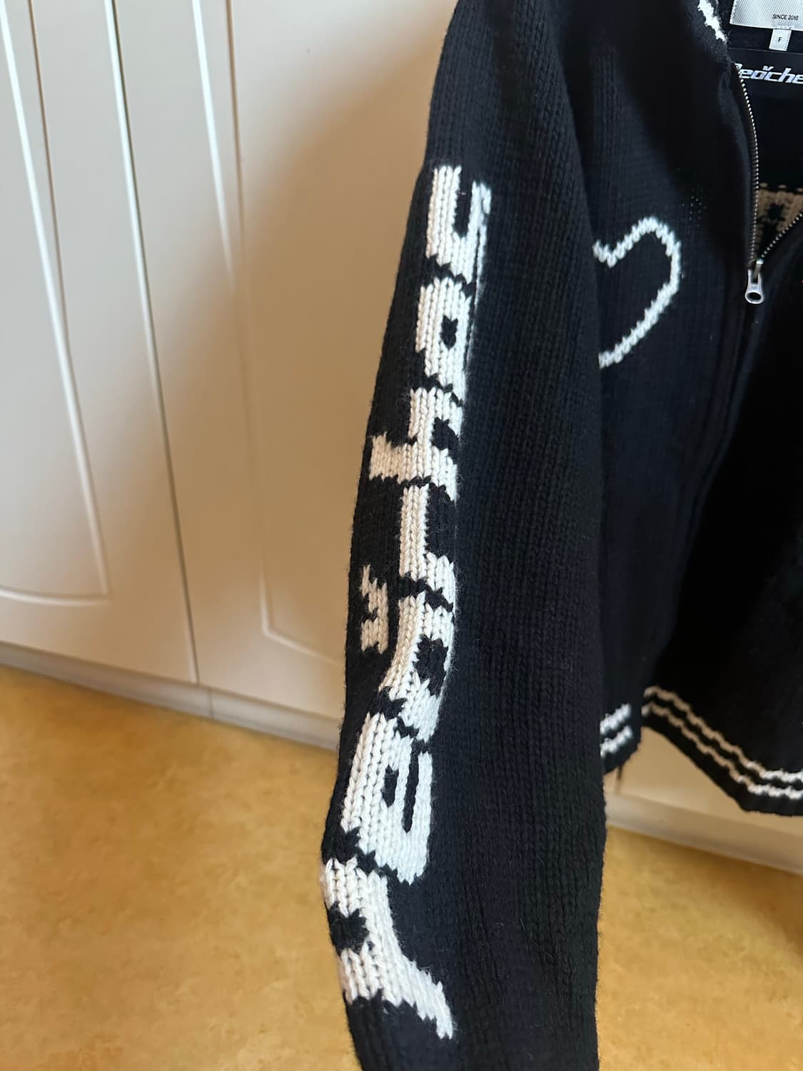 Matin Kim x Peaches 콜라보 니트 집업 상품이미지5