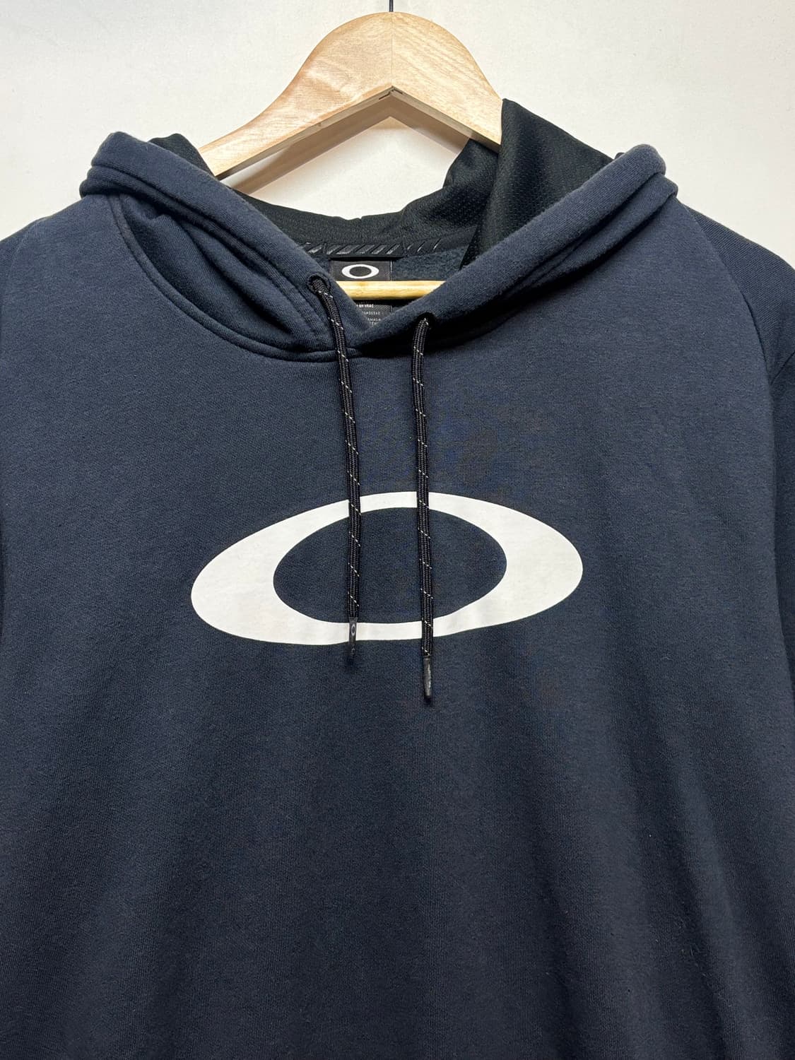 오클리 블랙 후드티 상품이미지2