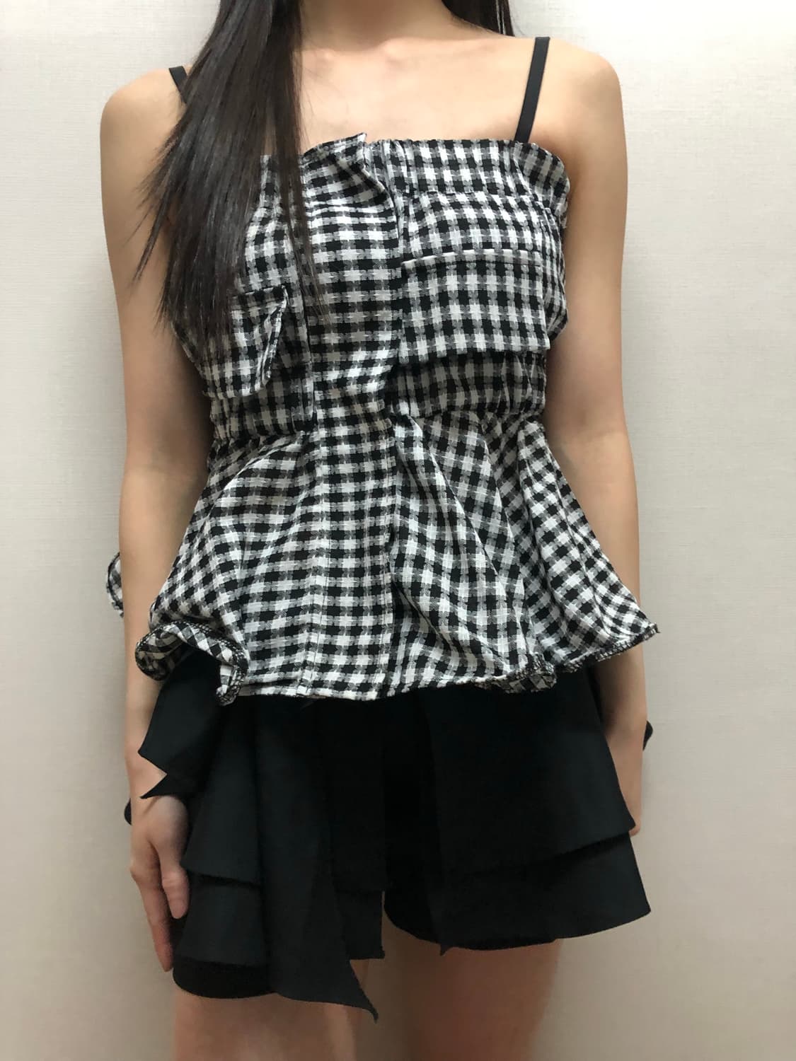 빈티지 블랙 체크 프릴 탑 상품이미지1