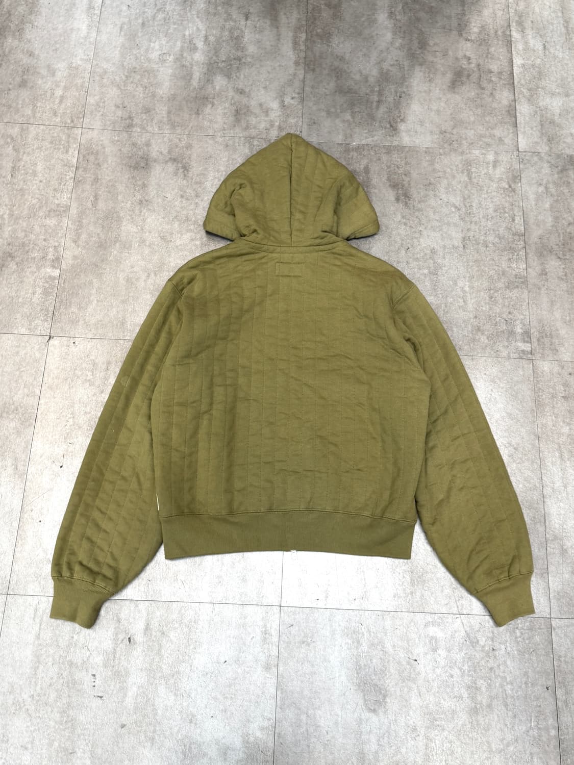 스투시 버티컬 퀼티드 후드 집업 상품이미지3