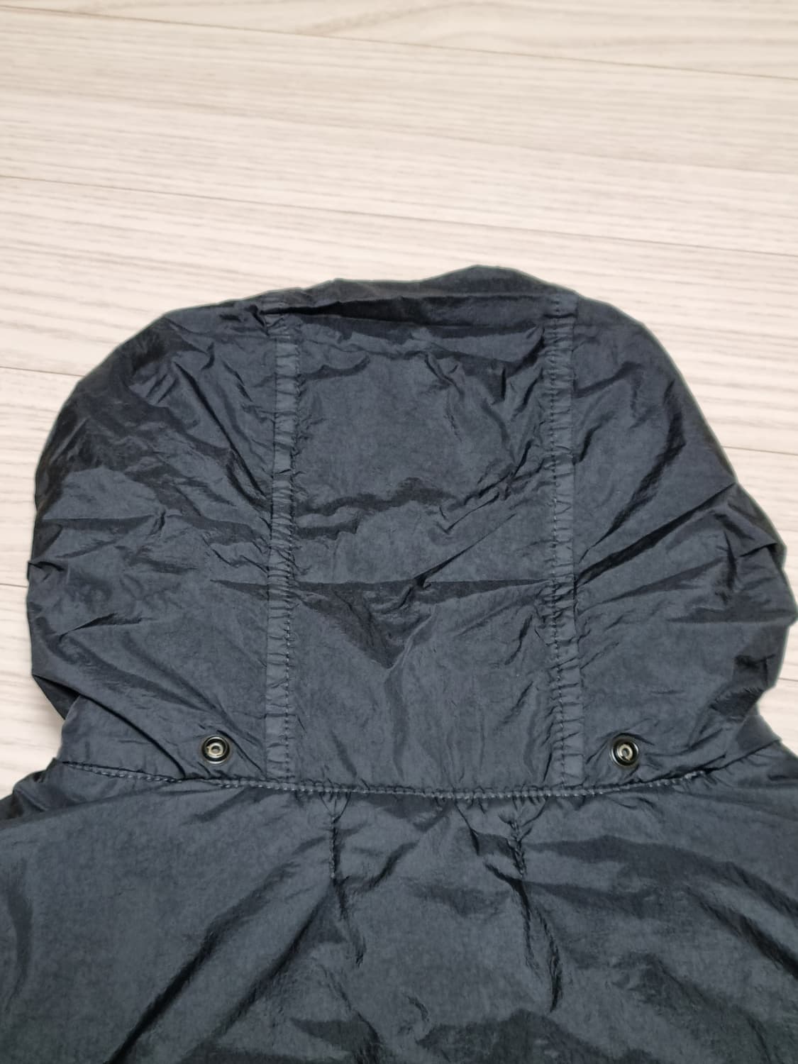 스톤아일랜드 크링클랩스 논후드 패딩 상품이미지8