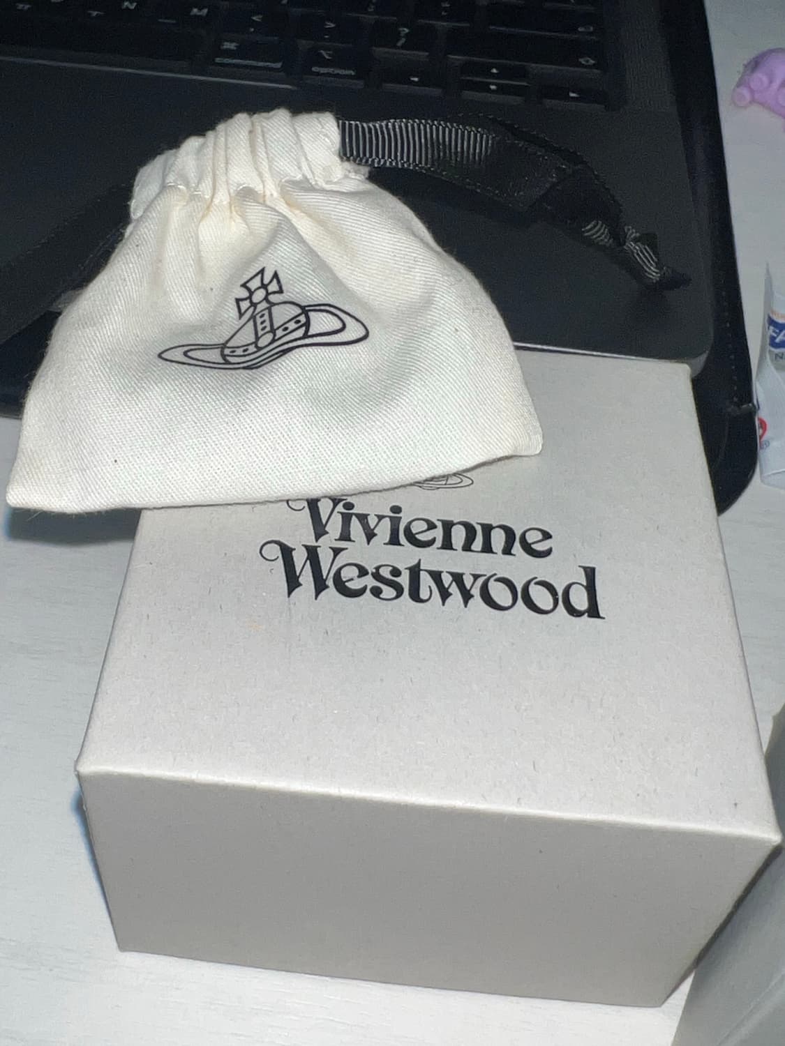 비비안웨스트우드 미니 바스 릴리프 펜던트 실버 상품이미지3