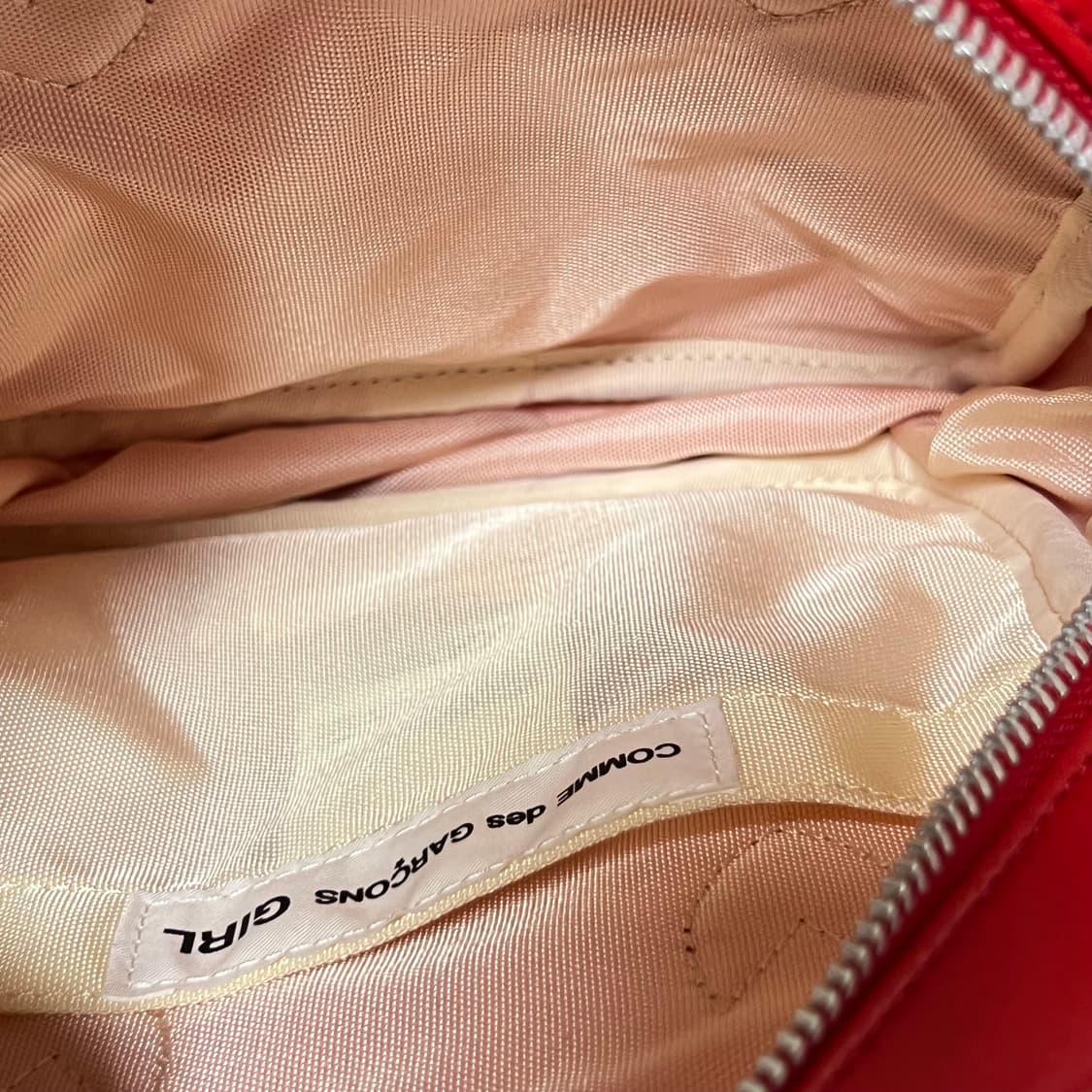 꼼데가르송 프릴백 레드 상품이미지5