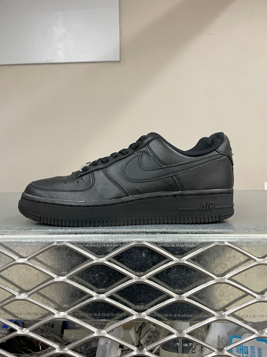 나이키 에어포스1 블랙 240 상품이미지1