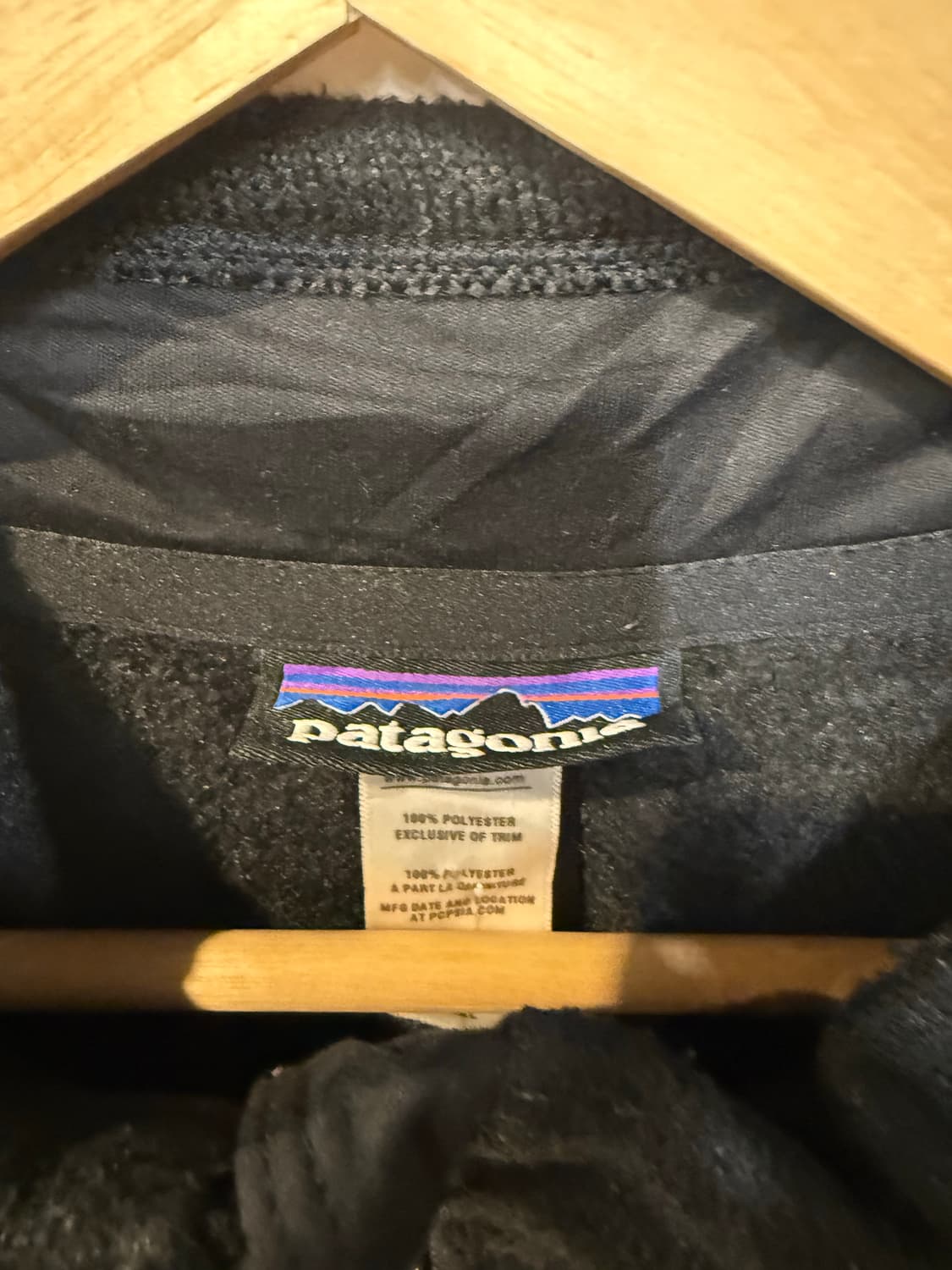 파타고니아 블랙 플리스 집업 상품이미지3