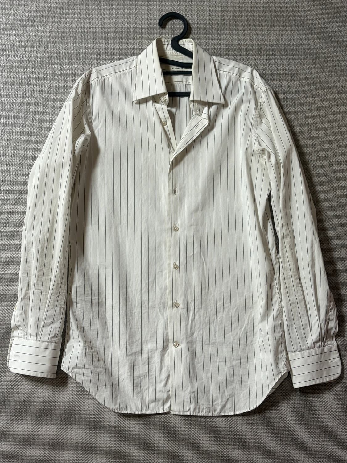 허즈밴드 파리스 화이트 스트라이프 셔츠 상품이미지1