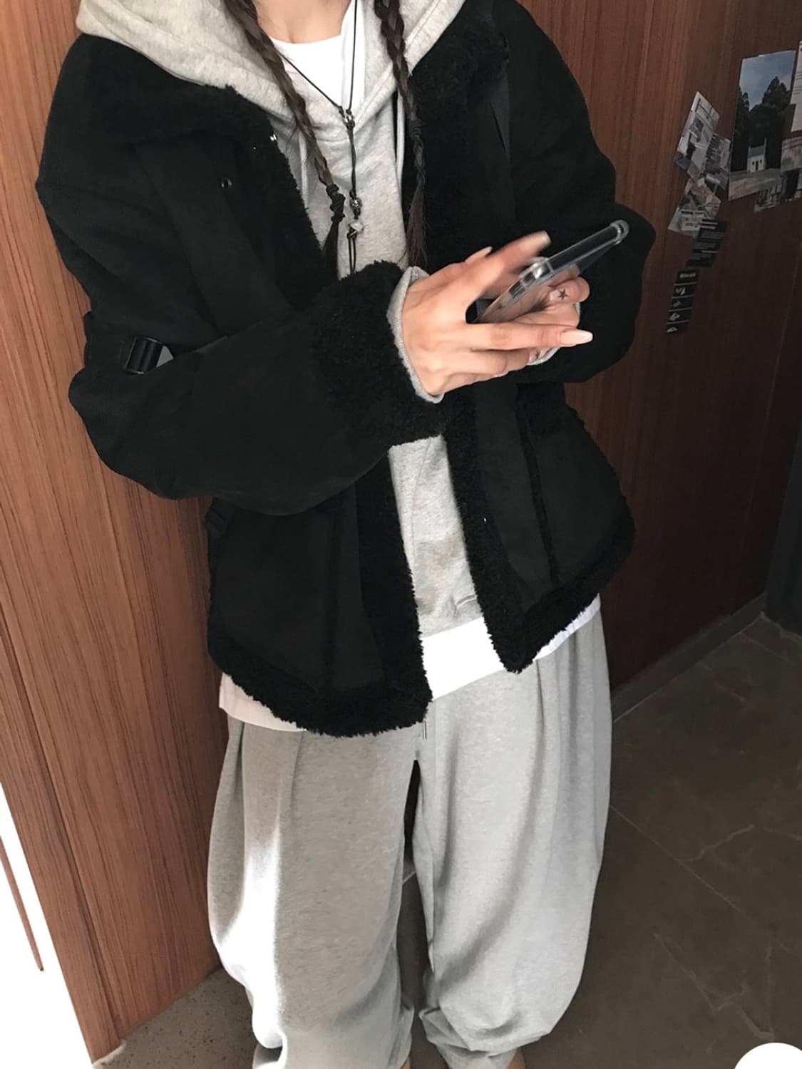 예모마일 에덴 무스탕 점퍼 블랙  상품이미지1