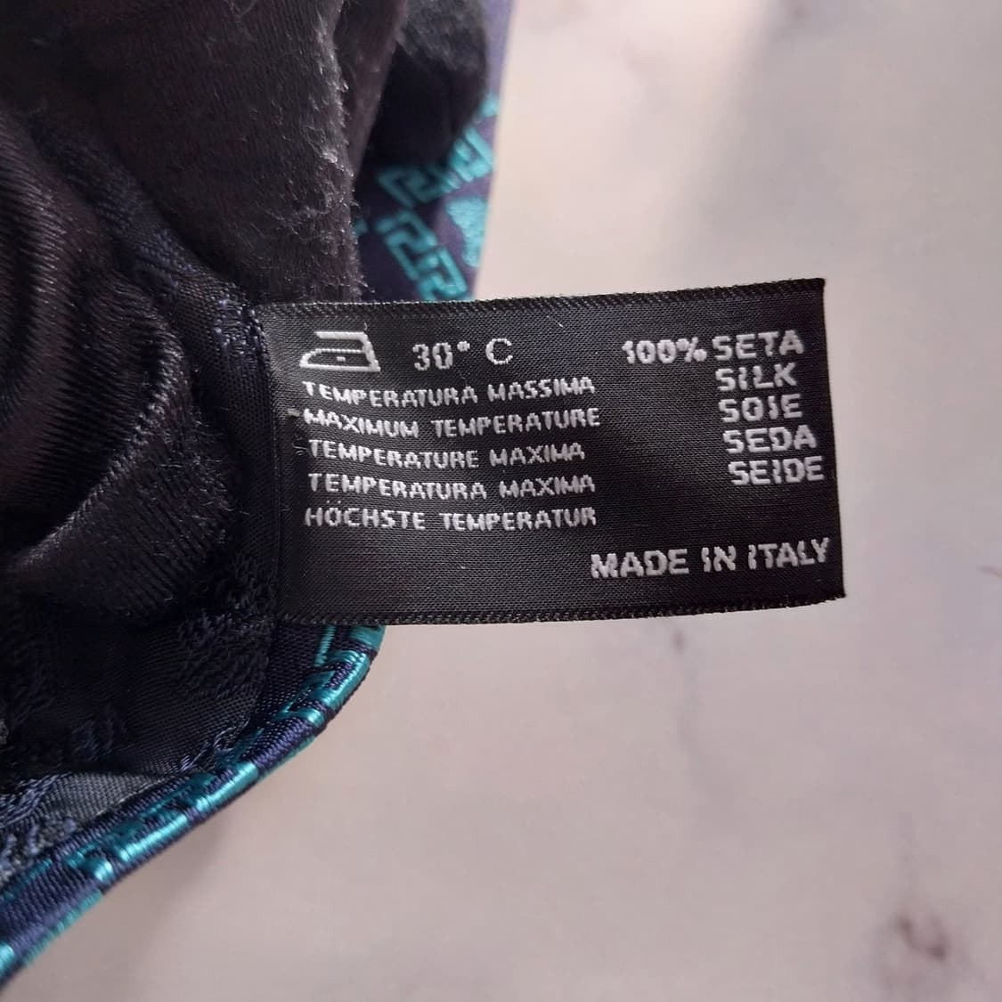 베르사체 실크 메두사 자수 패턴 넥타이 9.7cm A+등급 K1374
 상품이미지10