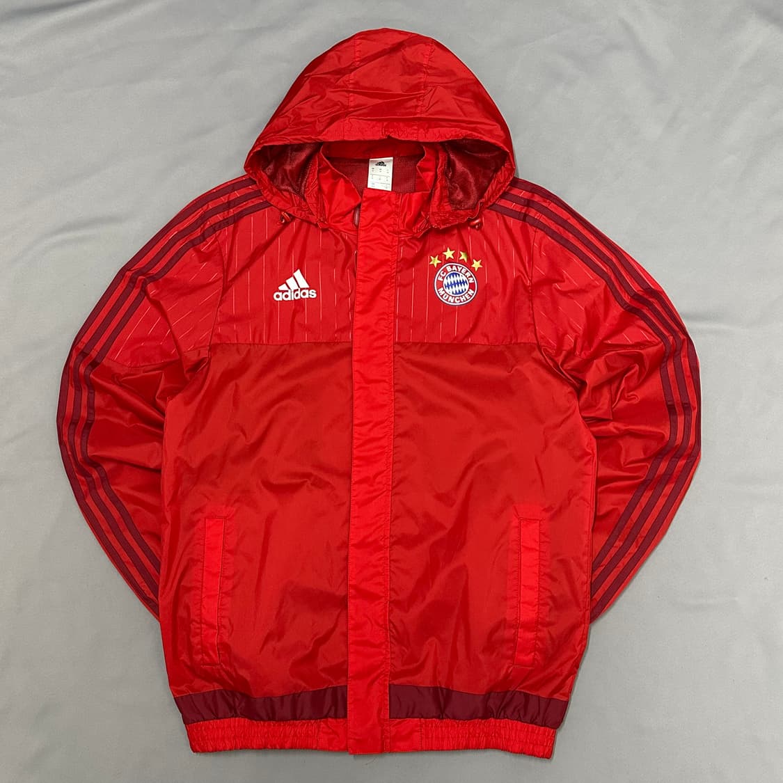 아디다스 바이에른뮌헨 레드 바람막이 M 상품이미지2