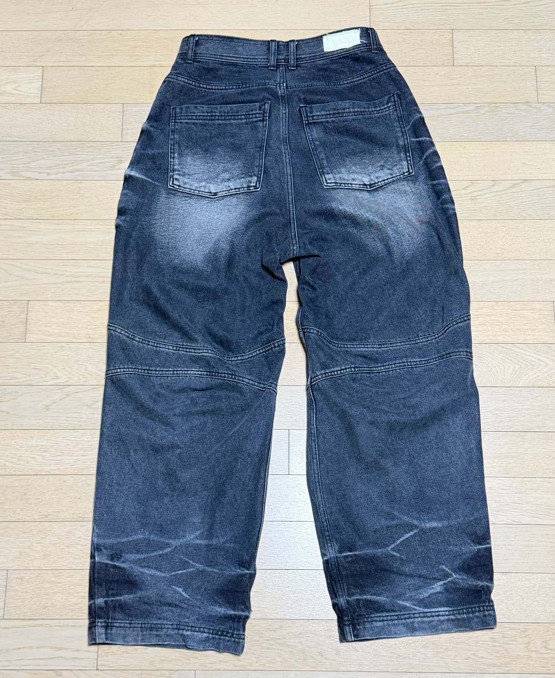 비엘알 엠보스드 웨이브 워싱 와이드 데님 팬츠 블루 S 상품이미지8
