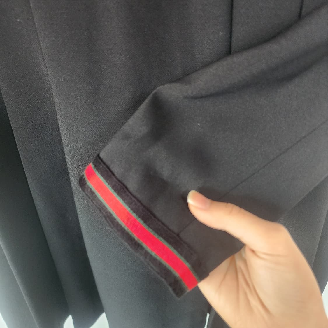 샤틴 블랙 플리츠 원피스 상품이미지4