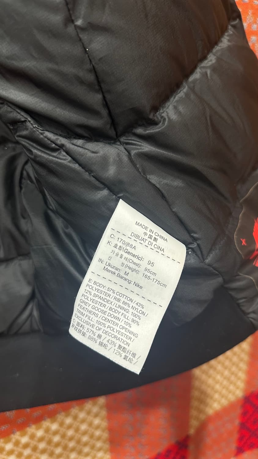 나이키 에어로프트 패딩 m 상품이미지4