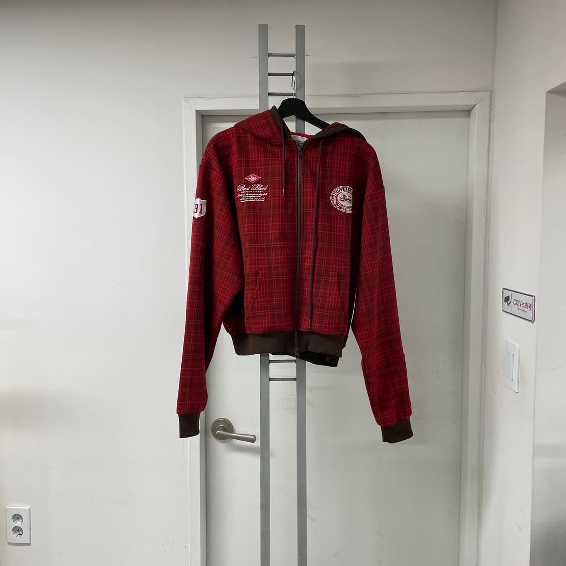 배드블러드 후드 집업 S(W) 상품이미지1