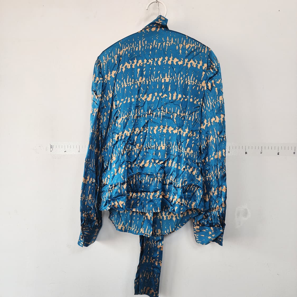 JESSI N.Y 리본 블라우스 패턴 블루 상품이미지4