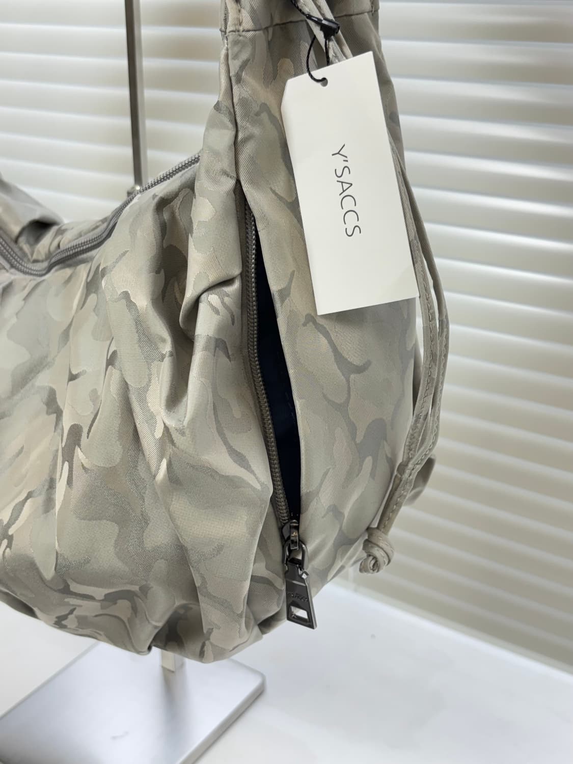 Y’SACCS 요지야마모토 카모 셔링 숄더백 상품이미지3