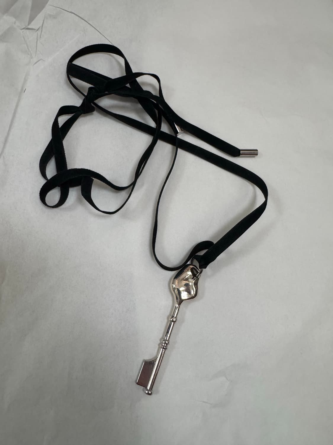 솔티페블 키 열쇠 벨벳 목걸이 아모멘토 cos 상품이미지6