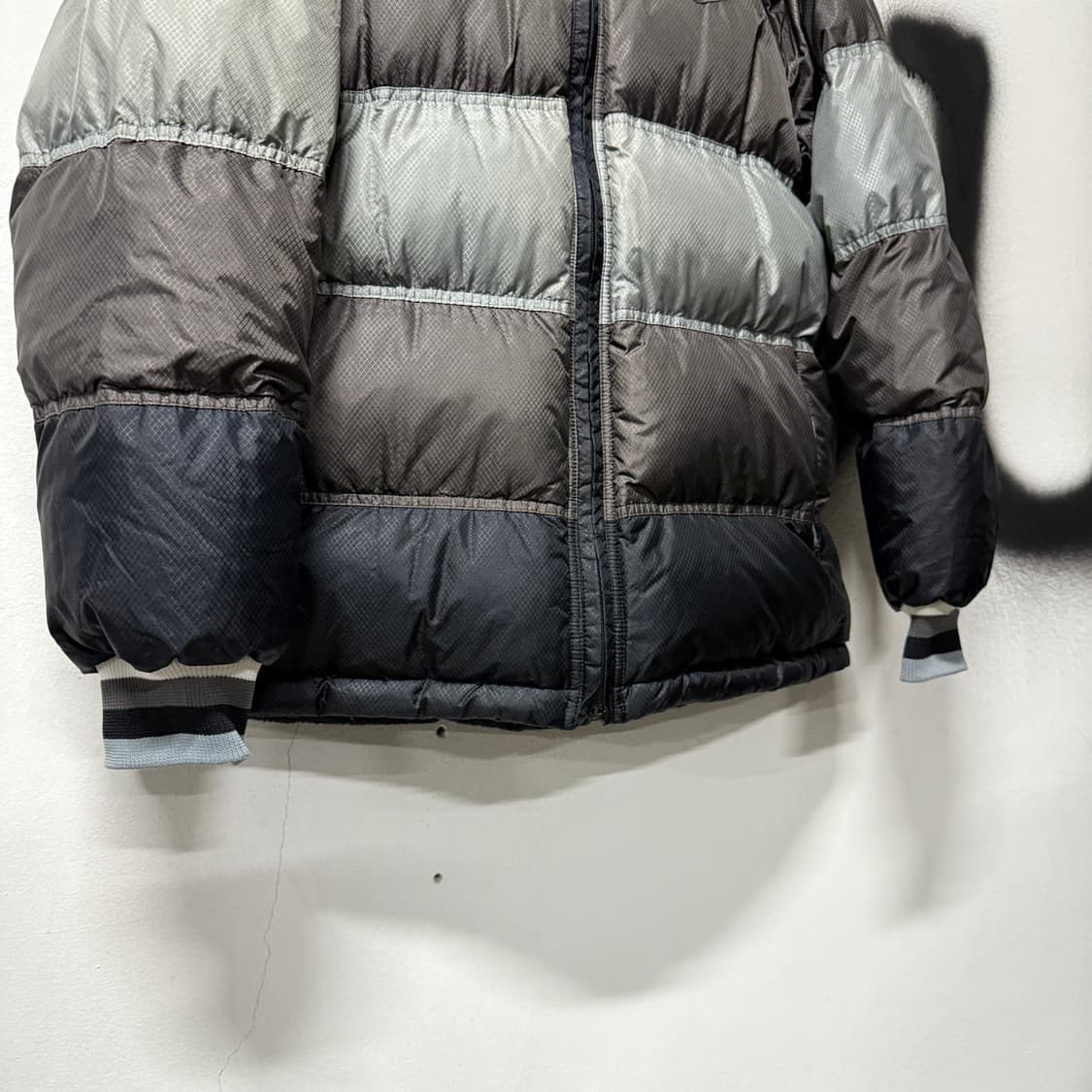 나이키 올드스쿨 리버시블 스몰 스우시 구스다운 패딩 점퍼 상품이미지6