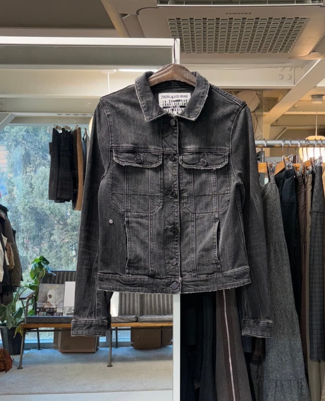 쟈딕앤볼테르 데님자켓 상품이미지1