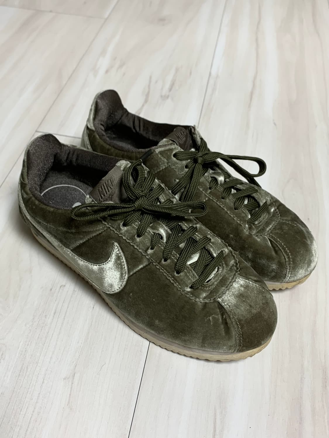 나이키 코르테즈 Nike Cortez Velour 상품이미지1