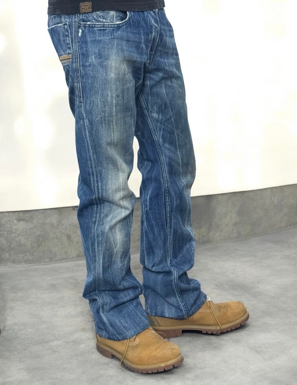 디젤 자티니 워싱 플레어 세미 부츠컷 데님팬츠 상품이미지2