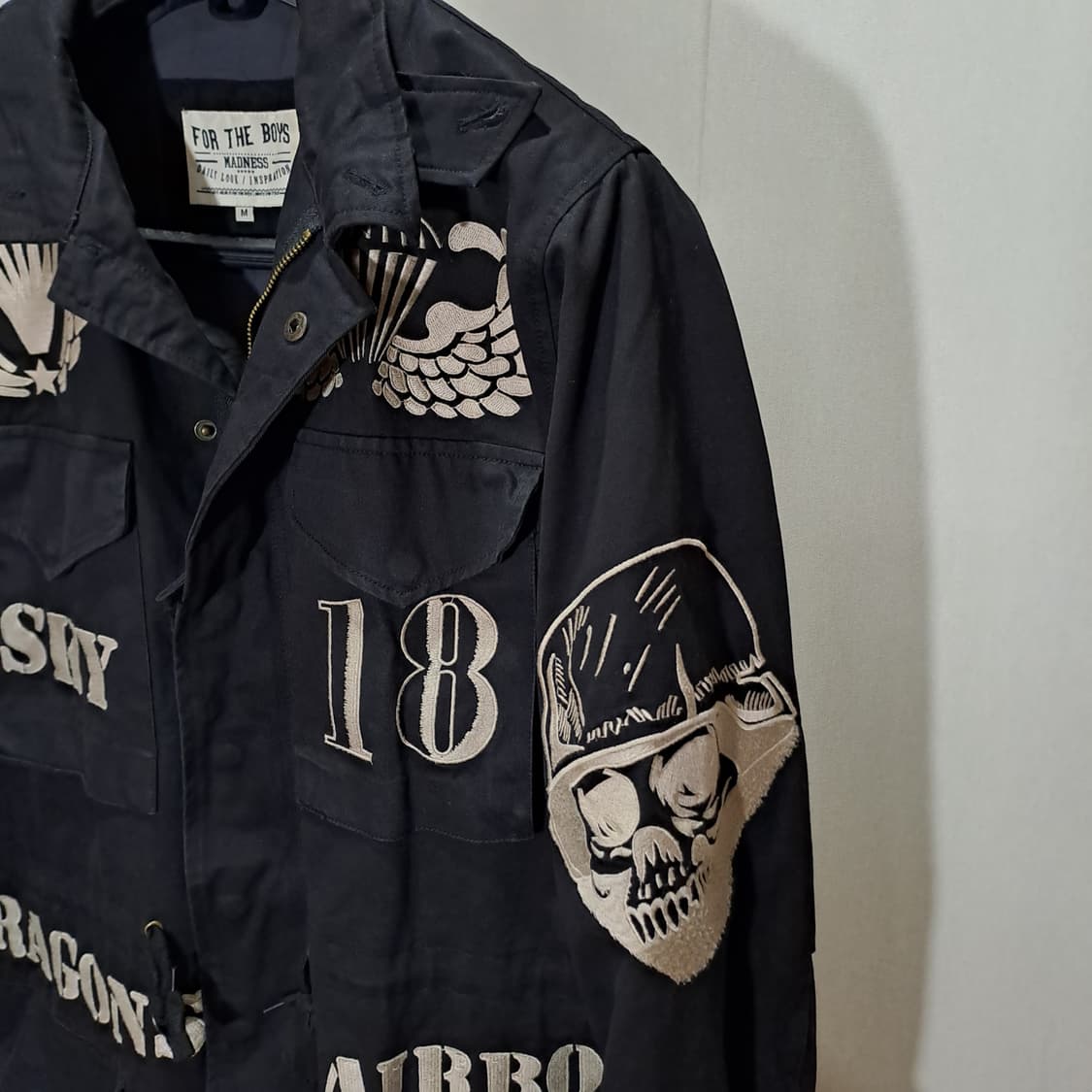 (택포) 더매드니스 자수 야상 자켓 100-105 B124 상품이미지4