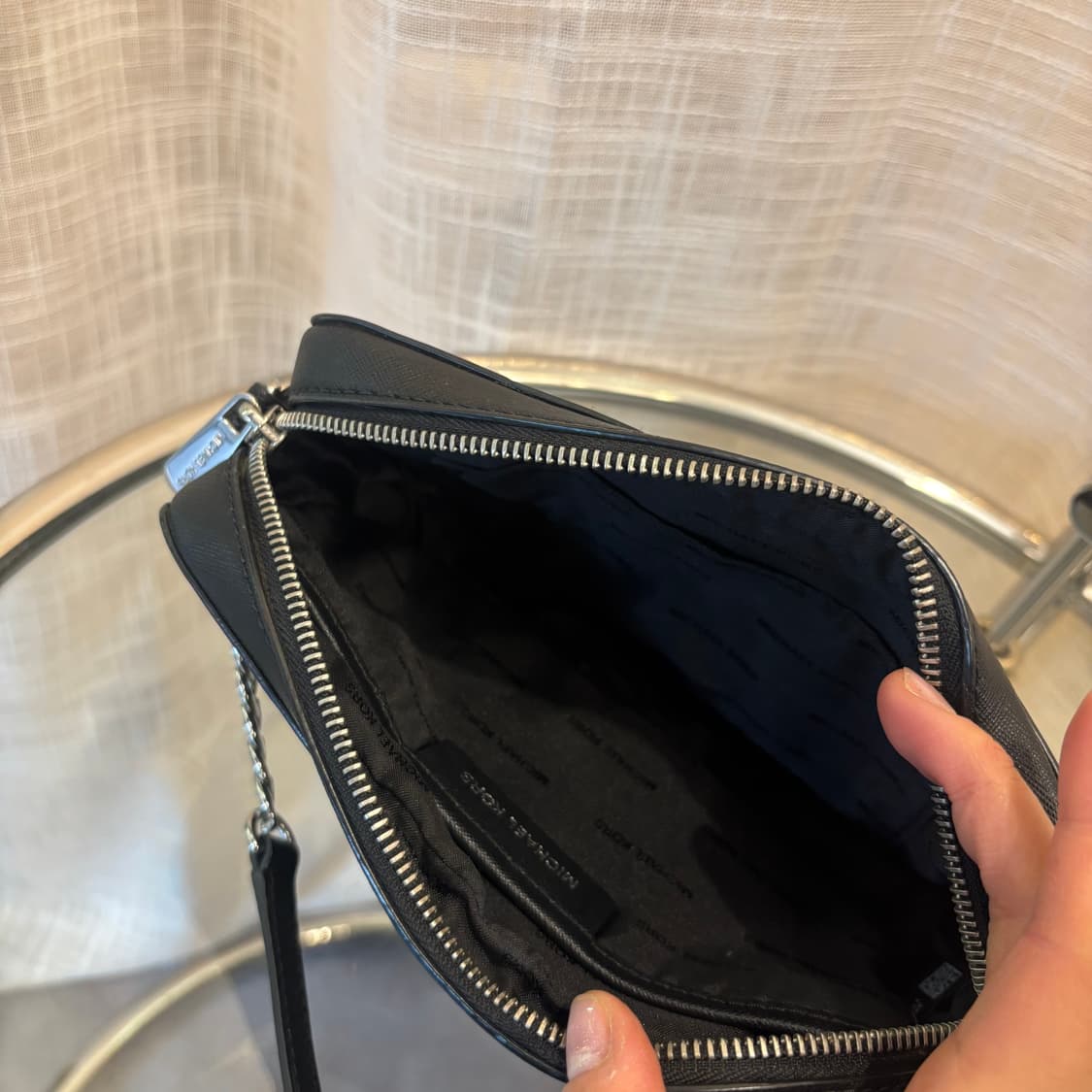 정품 마이클코어스 사피아노 크로스백     상품이미지9