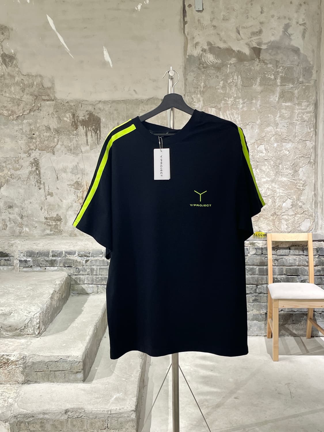 와이 프로젝트 21S/S 블랙 라임 클립 숄더 하프티 상품이미지1