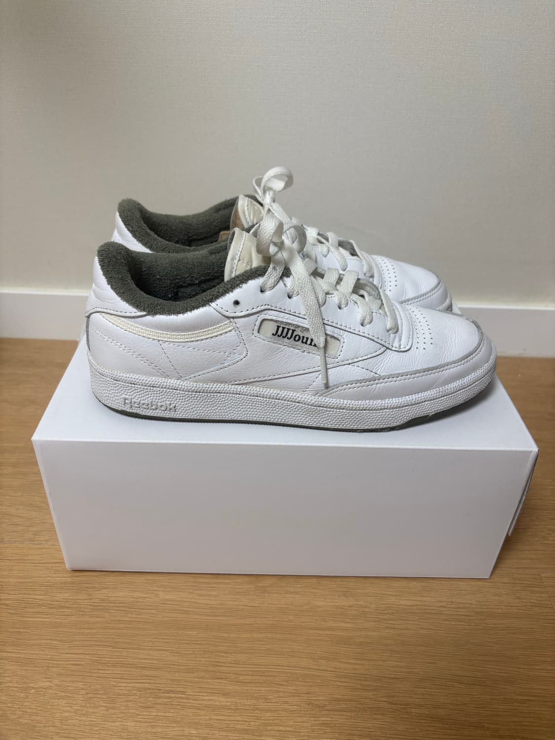 Reebok x JJJJound Club C 85 상품이미지1