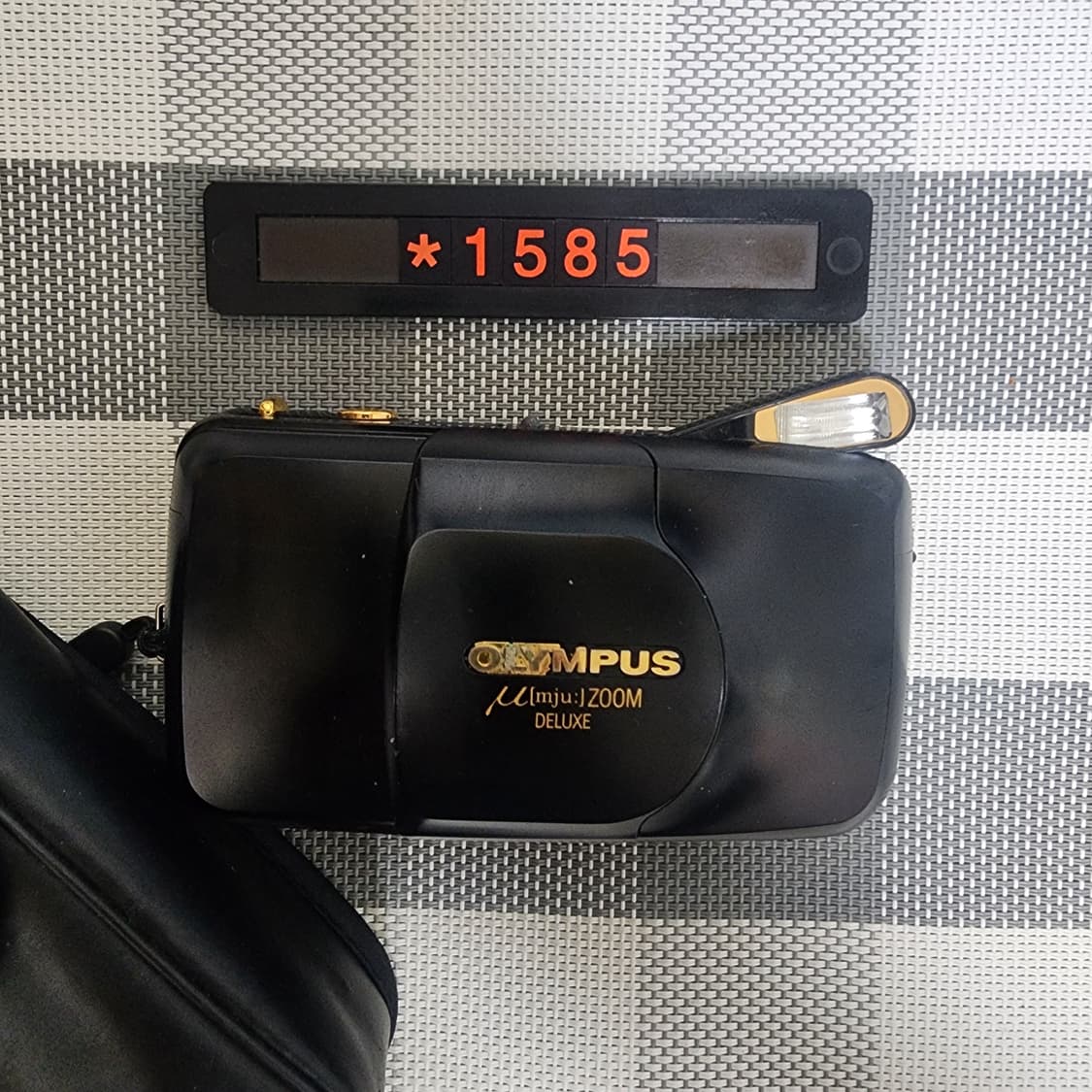 올림푸스 뮤 줌 디럭스 필름카메라 플래시고정안됨 상품이미지1