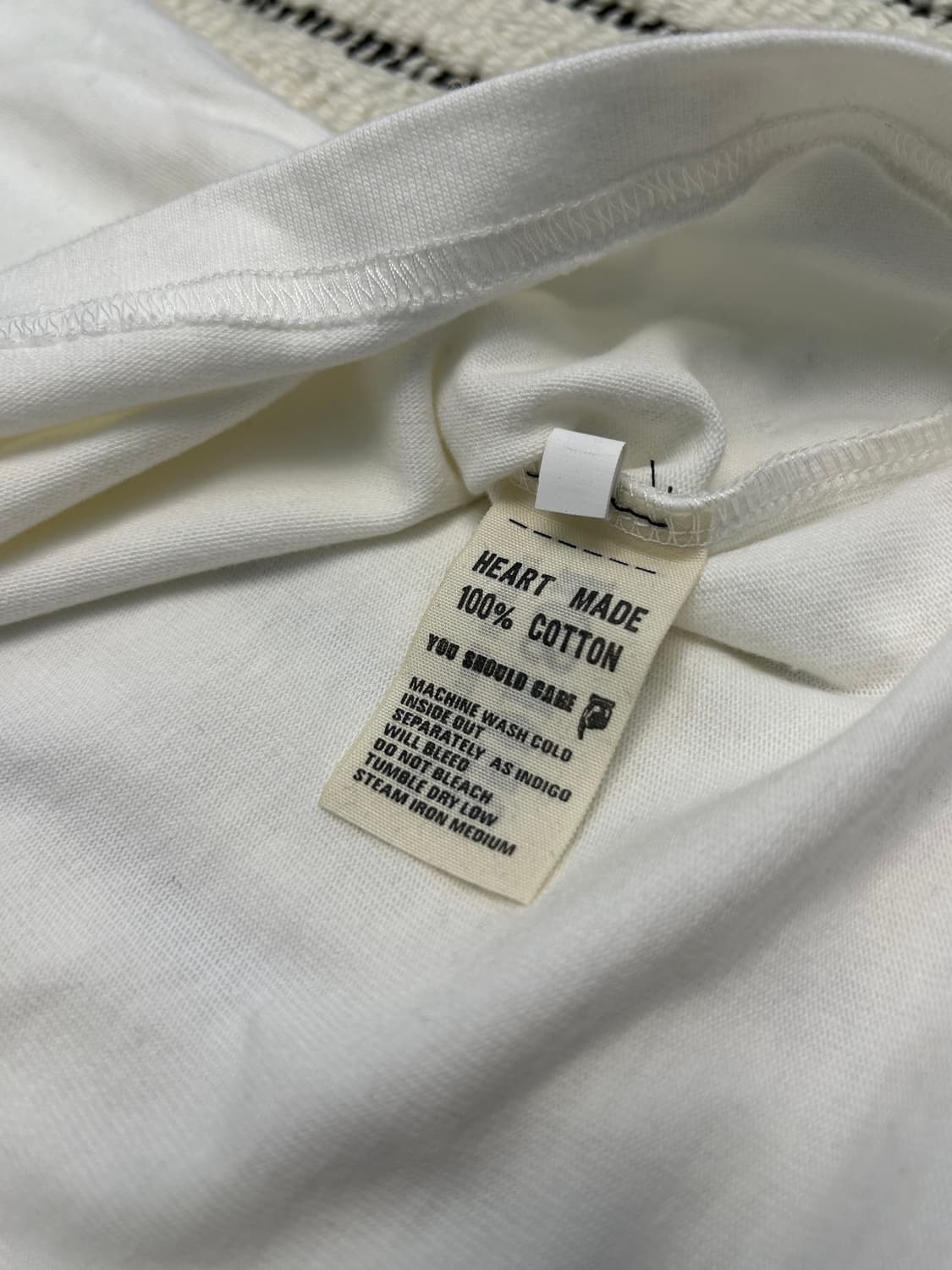 브론슨 코튼 헨리넥 화이트 반팔티셔츠 상품이미지4