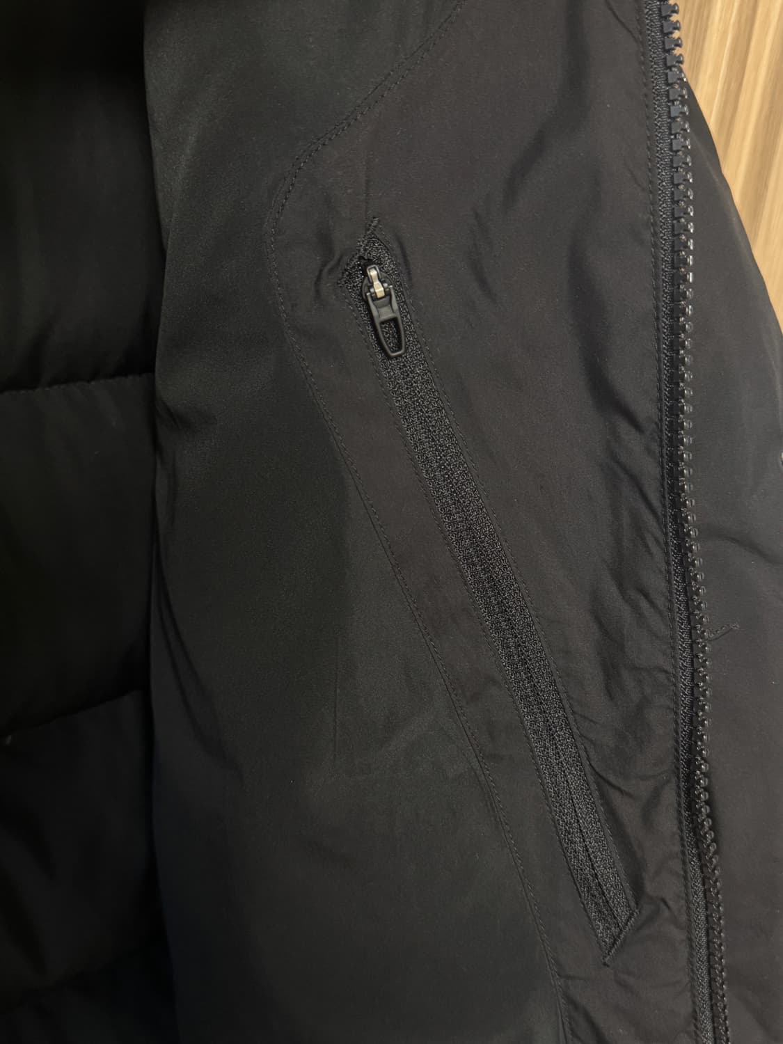 룰루레몬 원더 퍼프 600 다운 필 베스트 패딩 조끼 블랙 M 상품이미지5