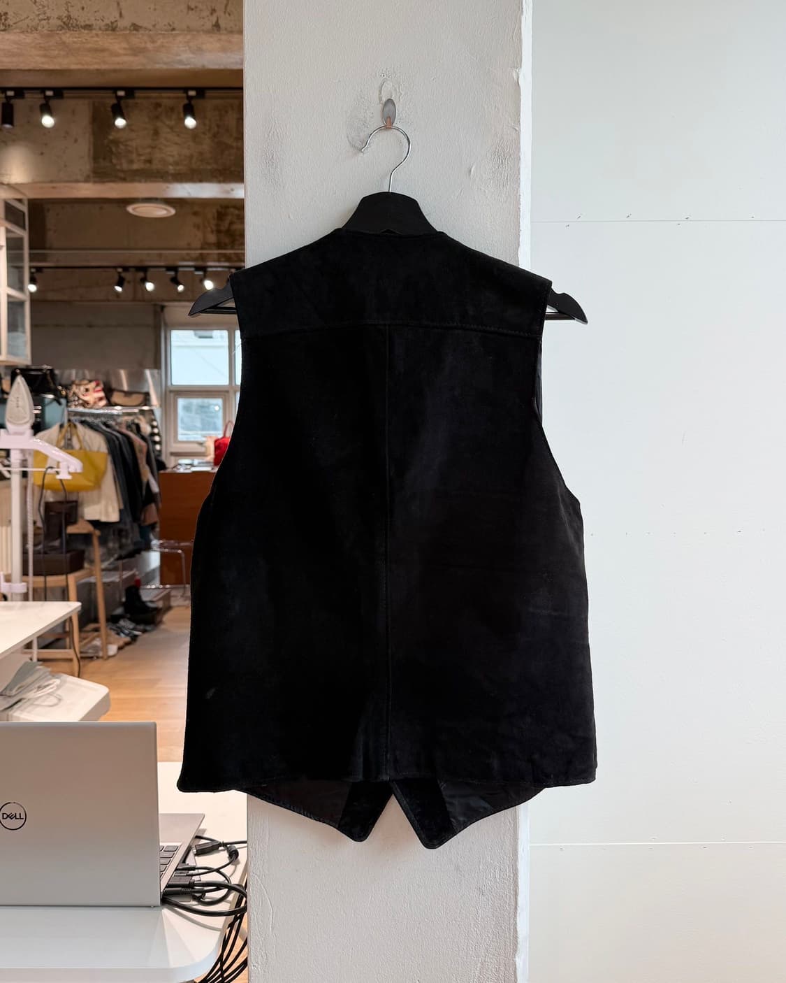 쇼트 블랙 스웨이드 퍼펙토 레더 베스트 상품이미지6