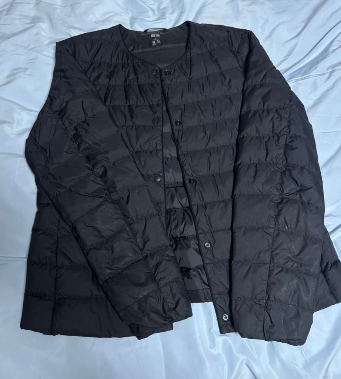 유니클로 여성용 경량패딩 PUFFTECH 컴팩트 패딩 블랙 L 상품이미지3