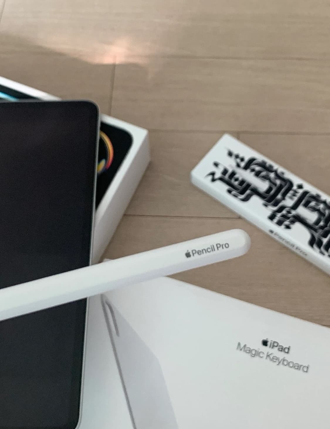 아이패드 프로 13 M4 512GB + 펜슬 Pro + 매직키보드 풀박 상품이미지5