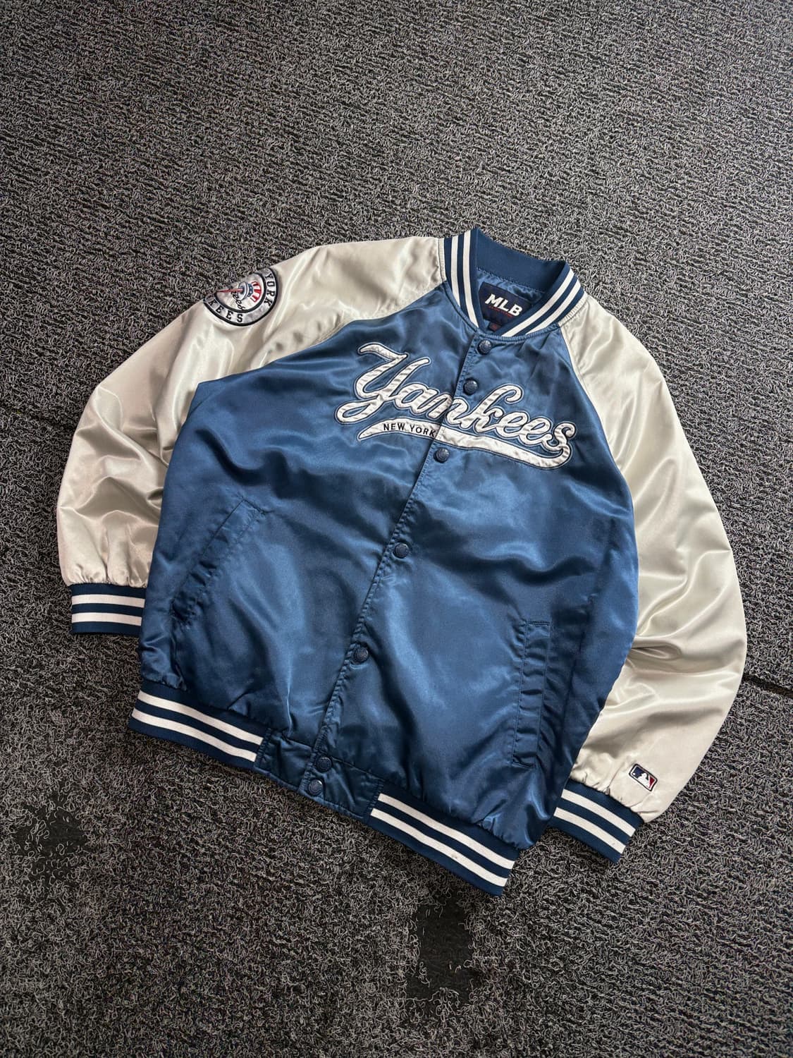 MLB 뉴욕양키스 올드스쿨 사틴 바시티 자켓 3058 상품이미지1
