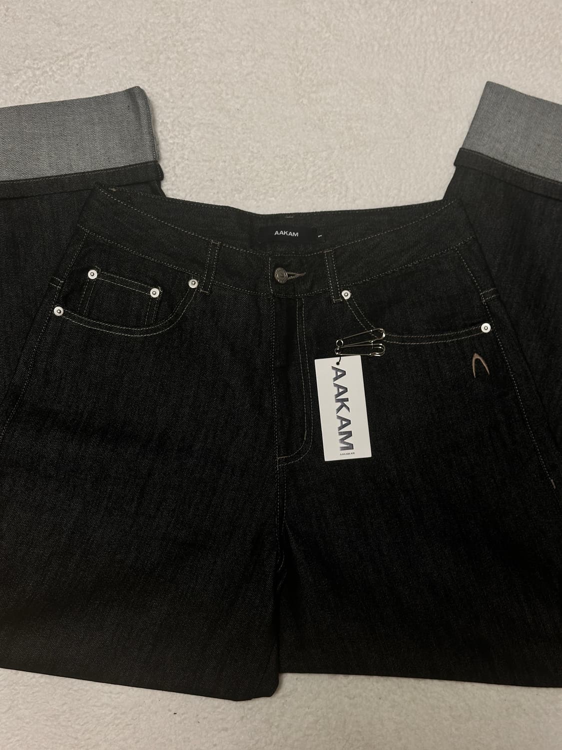 아캄 Cinch Back Denim Pants 블랙 상품이미지5