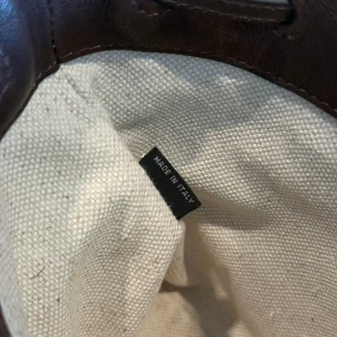 미우 미우 나파 레더 미니백 상품이미지4