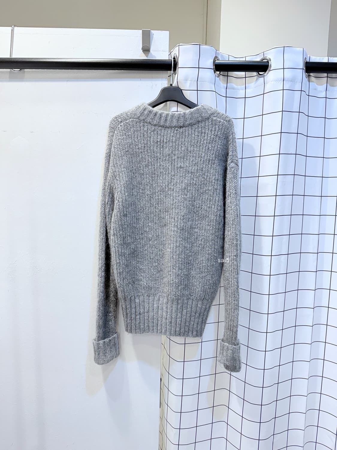 cos  코스 모헤어 브이넥 니트  상품이미지2