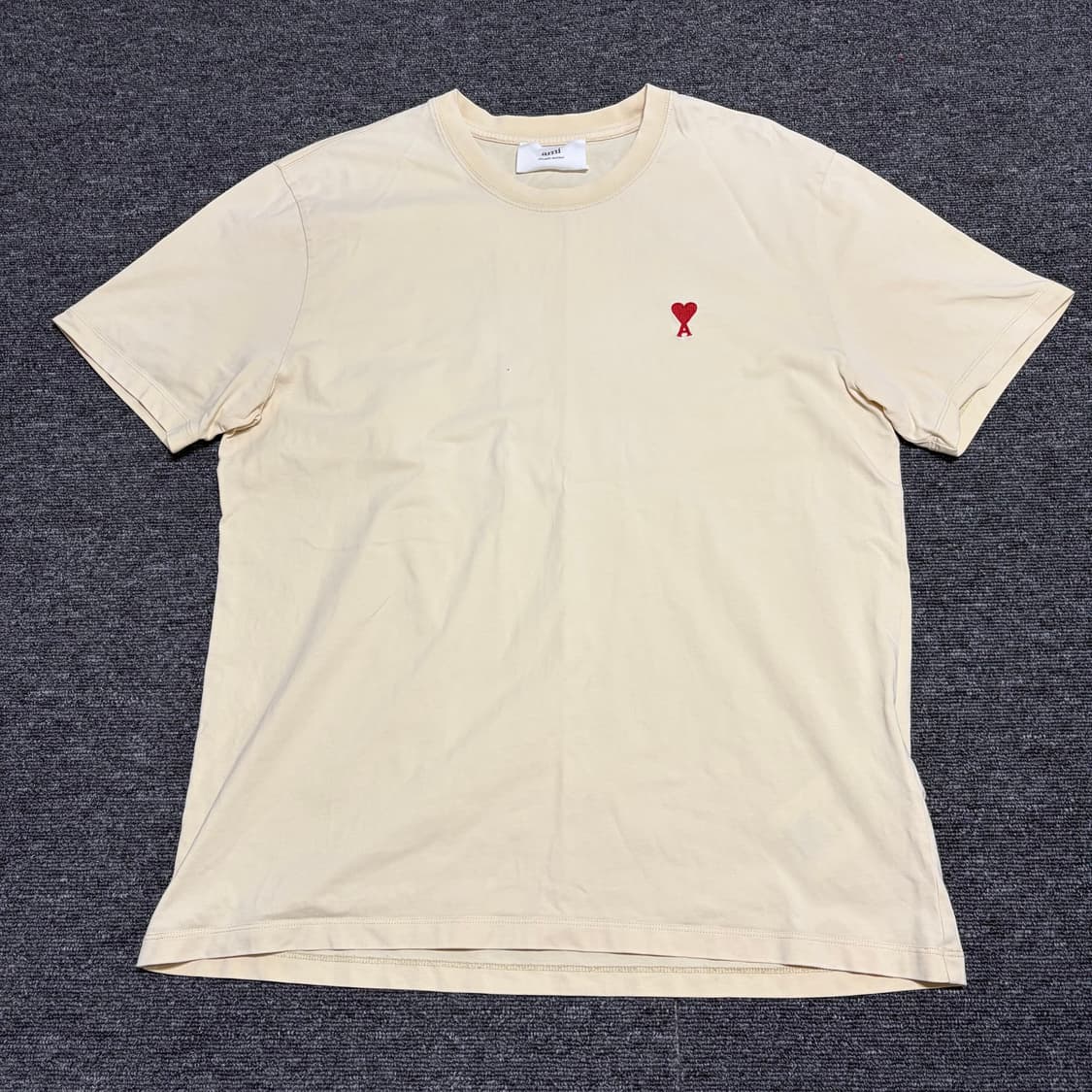 아미 스몰하트 로고 티셔츠 상품이미지1