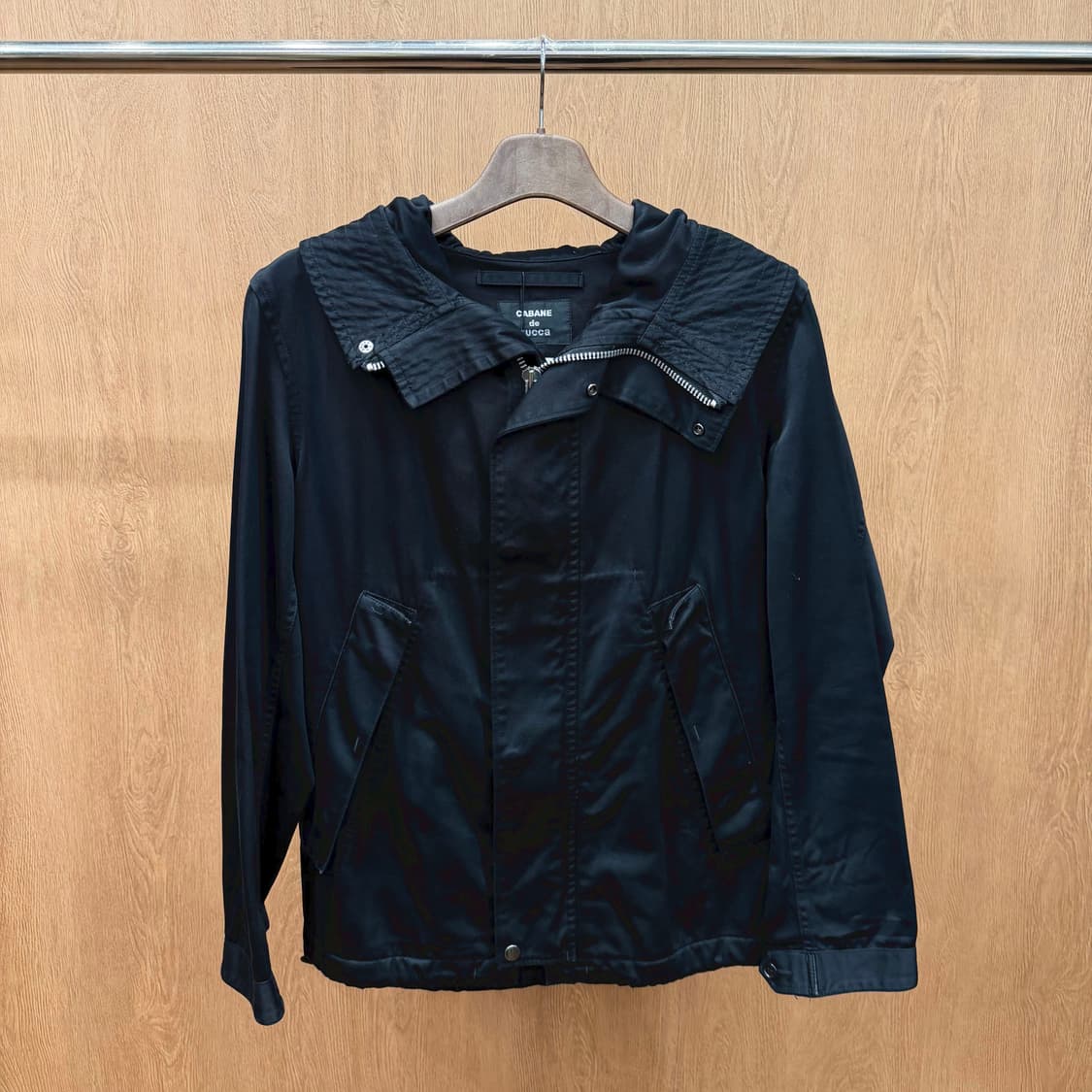 카반 드 주카 밀리터리 자켓 웨이스트 스트링 후드 지퍼 레귤러핏 블랙 상품이미지2