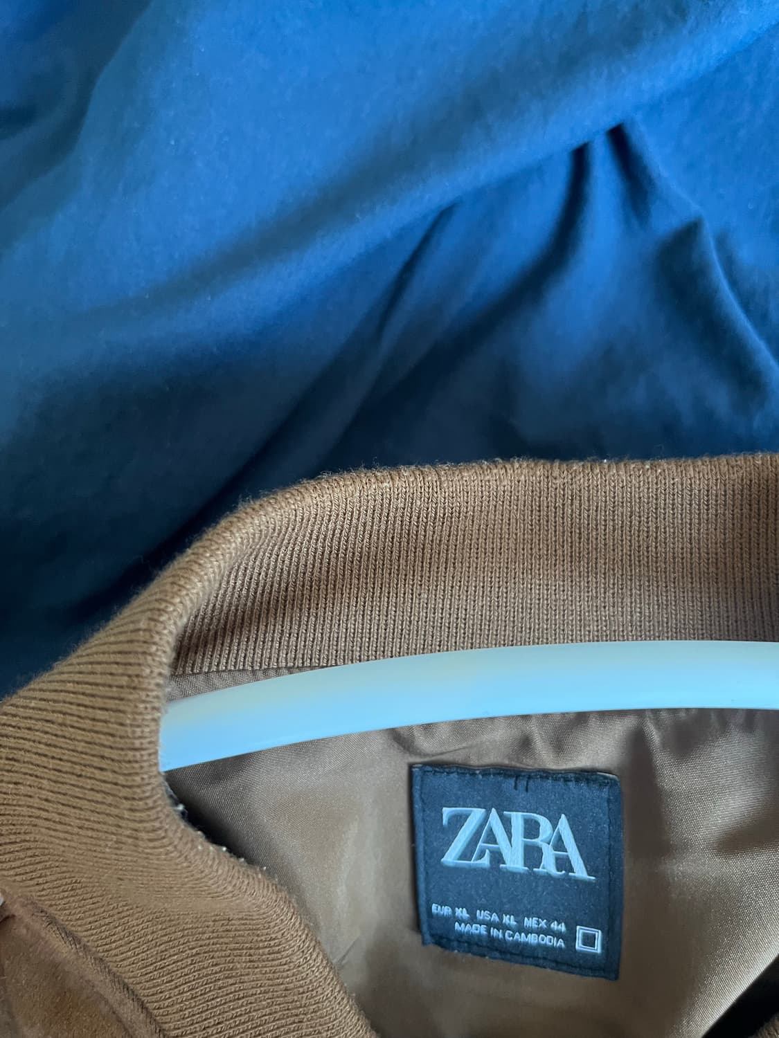 자라 Faux Suede Bomber Jacket 상품이미지5