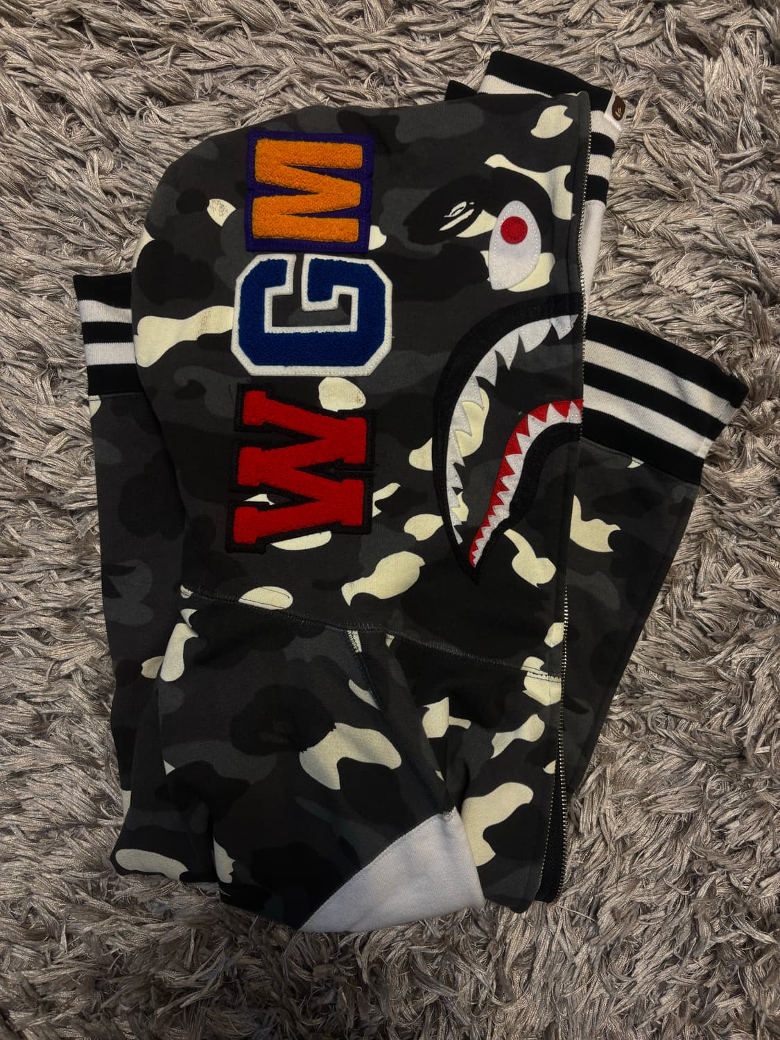 베이프 샤크 시티 카모 후드집업 M 상품이미지1