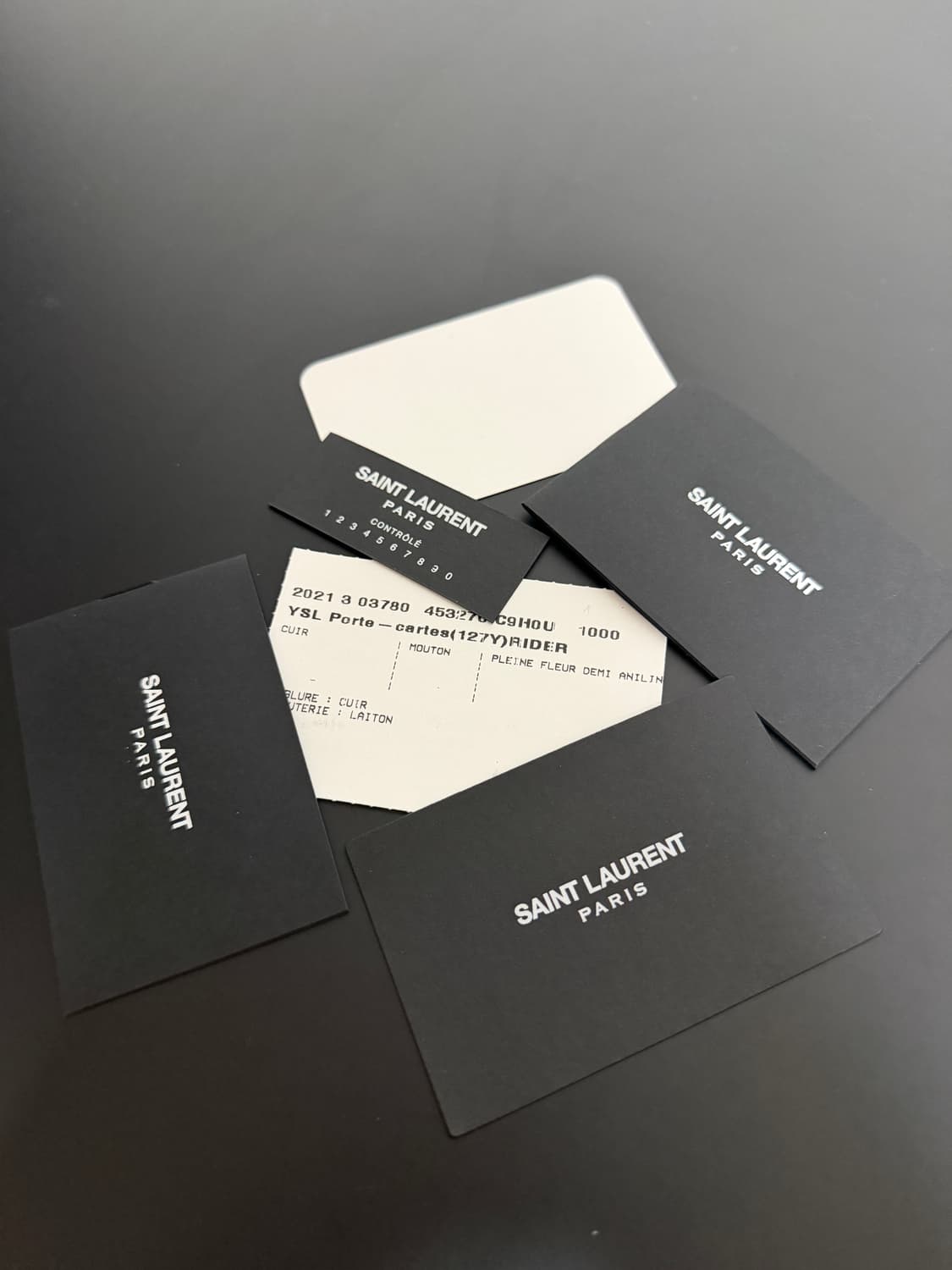 입생로랑 모노그램 이스트 웨스트 반지갑 상품이미지10