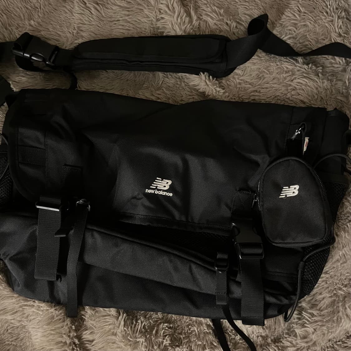 뉴발란스 크로르백 상품이미지1